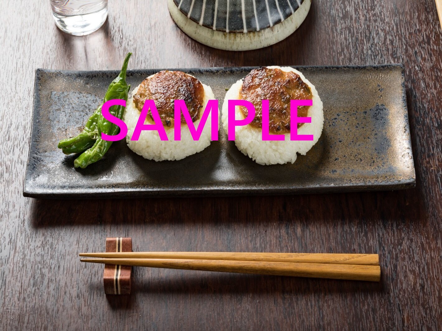 キャプション無し左寄せサンプル画像