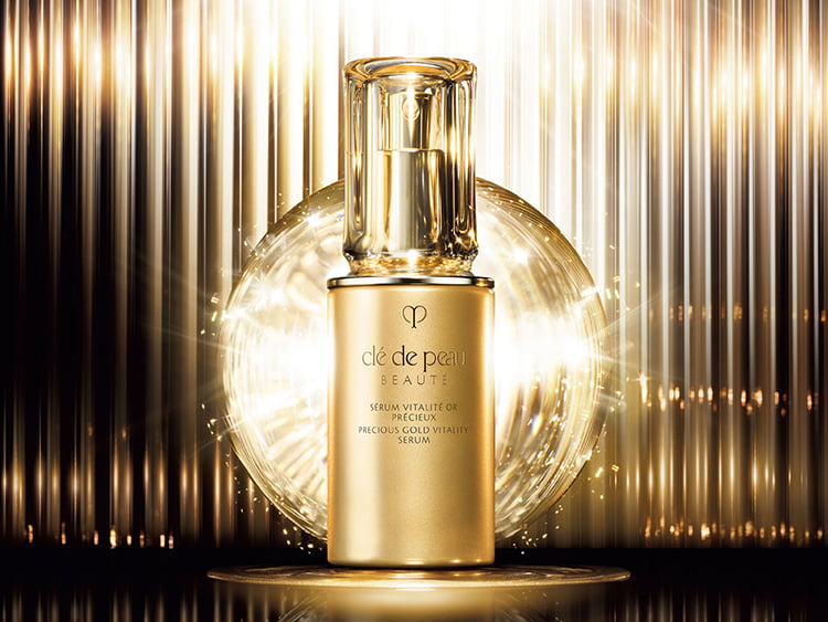 その瞬間、澄みきった輝きがあふれ出す。