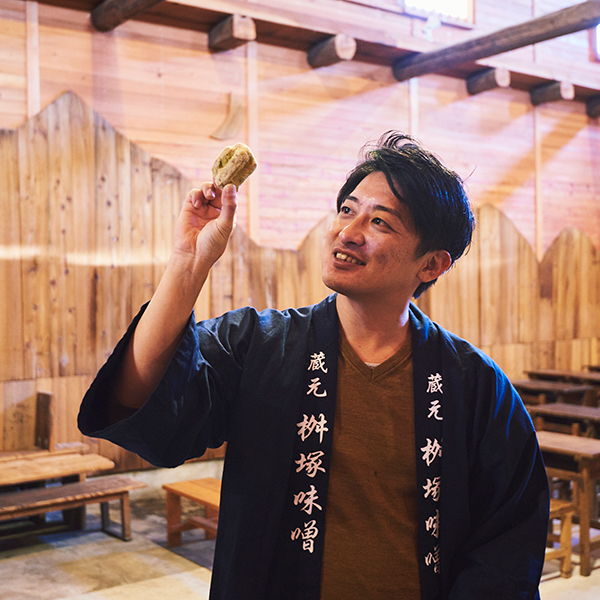講師