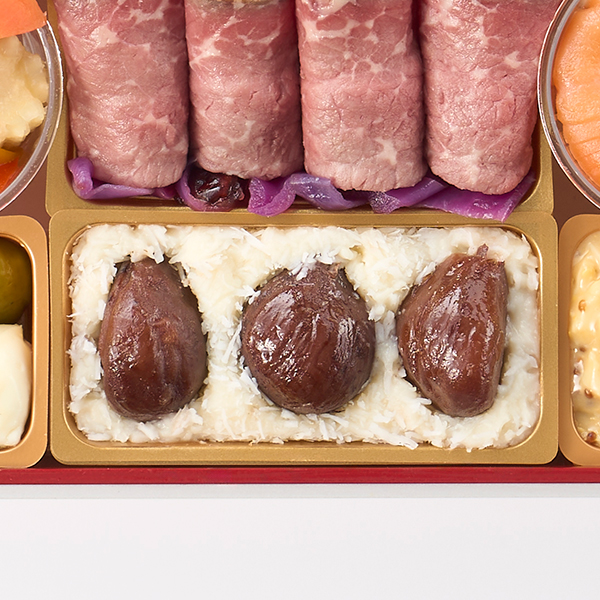 ココナッツ餡の白きんとん