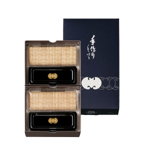 とらや 印籠杉箱入 竹皮包羊羹3本入 | シブヤフード オンラインストア
