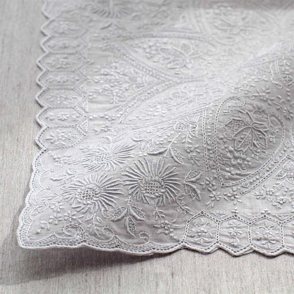 SWATOW（スワトウ） 手刺繍ハンカチ0614（ホワイト） | 東急百貨店