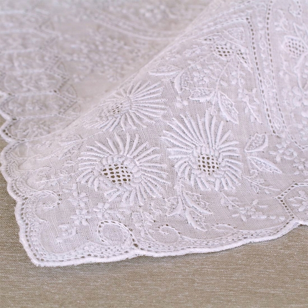 SWATOW（スワトウ） 手刺繍ハンカチ0614（ホワイト） | 東急百貨店