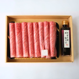 国産黒毛和牛 肩ロースすき焼用（割り下つき）