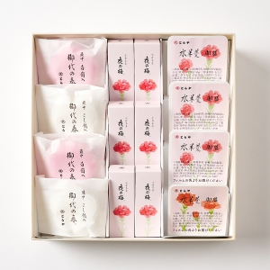 （母の日シール付）母の日限定パッケージ 羊羹・水羊羹・最中詰合せ3号