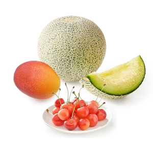 さくらんぼとマンゴーの入ったフルーツセット